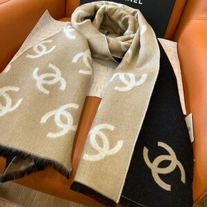 CHANEL Black and Tan Soft Scarf